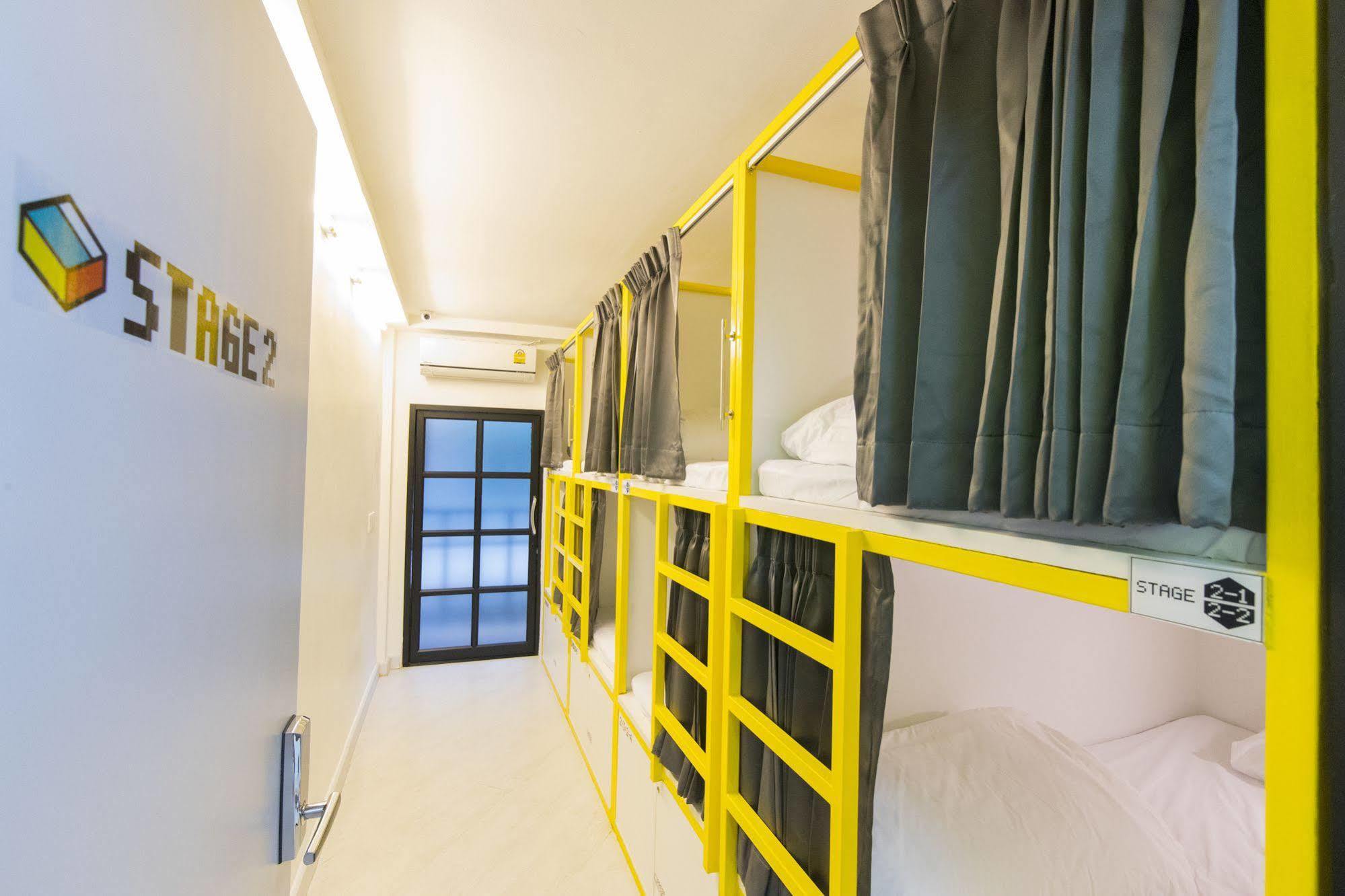 Pixellar Hostel Bangkok Exterior photo
